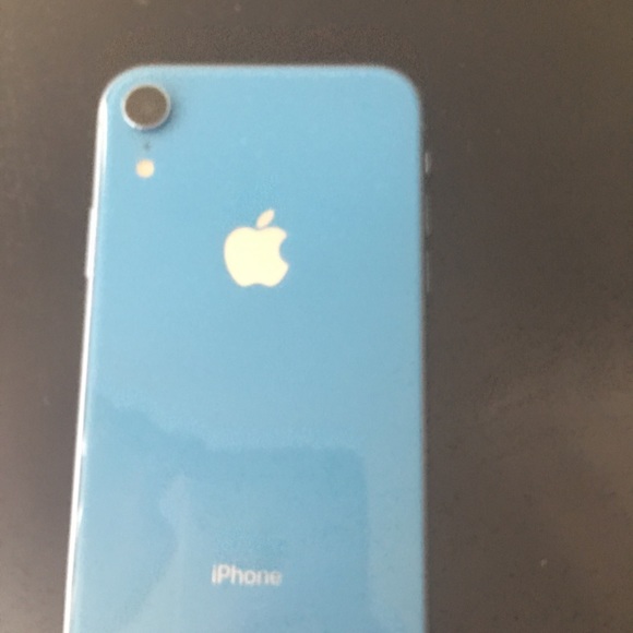 iPhone X - Picture 3 of 6